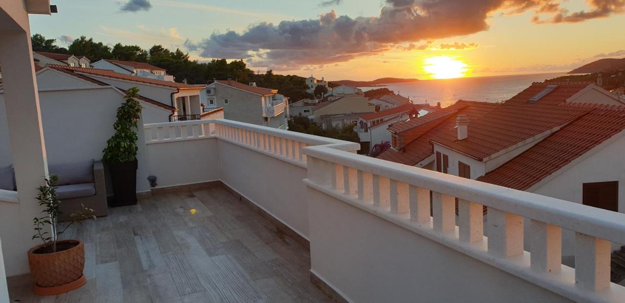 Apartments Bubalo Hvar Town Bagian luar foto