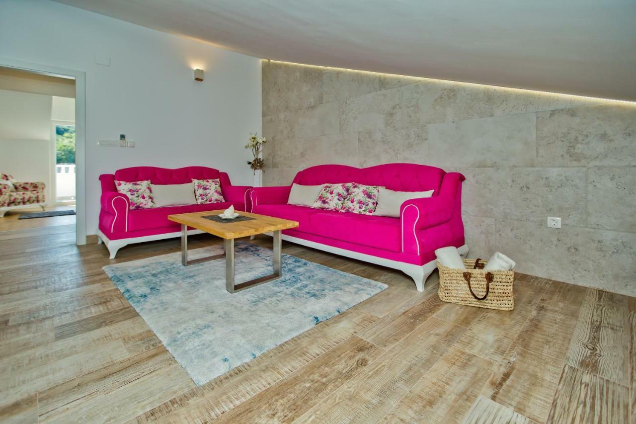Apartments Bubalo Hvar Town Bagian luar foto