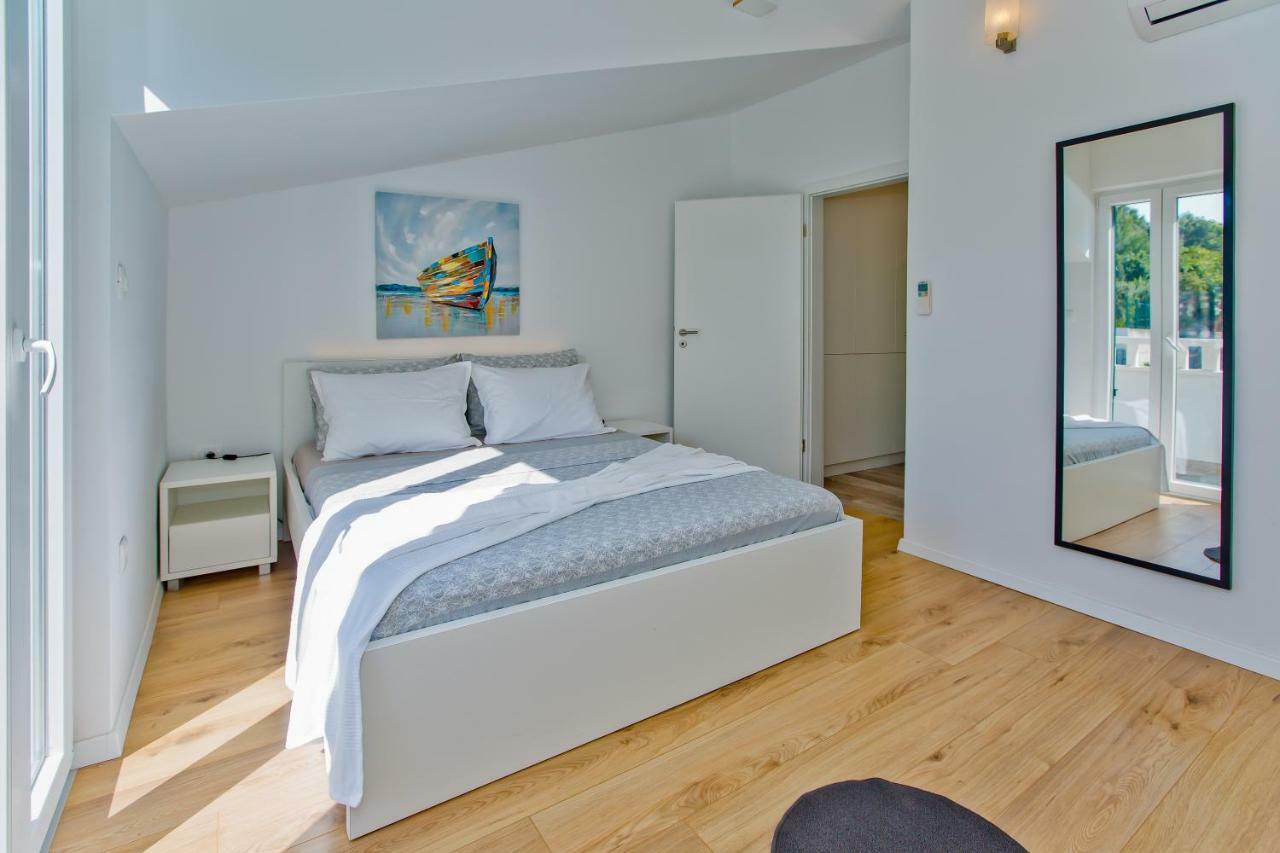 Apartments Bubalo Hvar Town Bagian luar foto