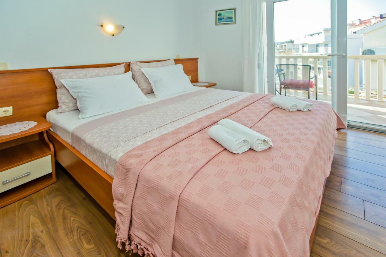 Apartments Bubalo Hvar Town Bagian luar foto