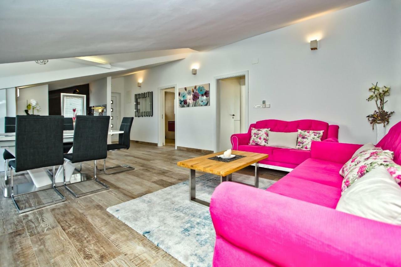 Apartments Bubalo Hvar Town Bagian luar foto